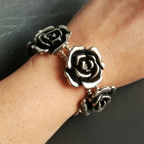 rose bracelets for women.